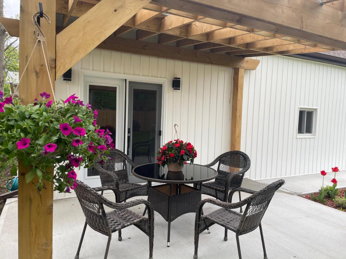 Cozy Cottage Style House كيتشنر المظهر الخارجي الصورة